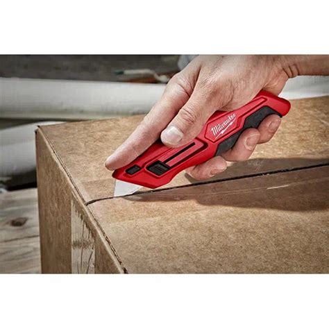 milwaukee box cutter with screwdriver